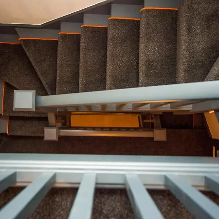 Higgihaus #3b 2-3 Bed Small Groups Hip Location Sleeps 4-8 Semesterbostad Bristol